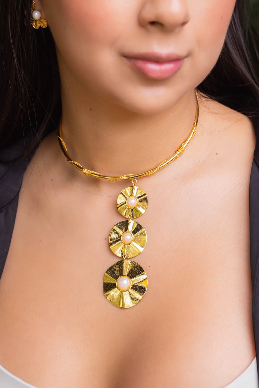 Aretitos, gargantilla, pulsera y anillos - Imagen 6