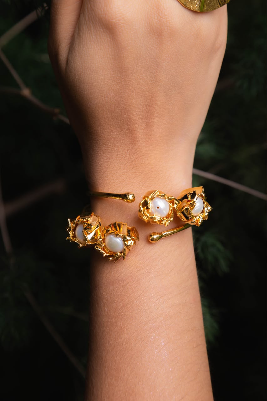 Aretitos, gargantilla, pulsera y anillos - Imagen 5